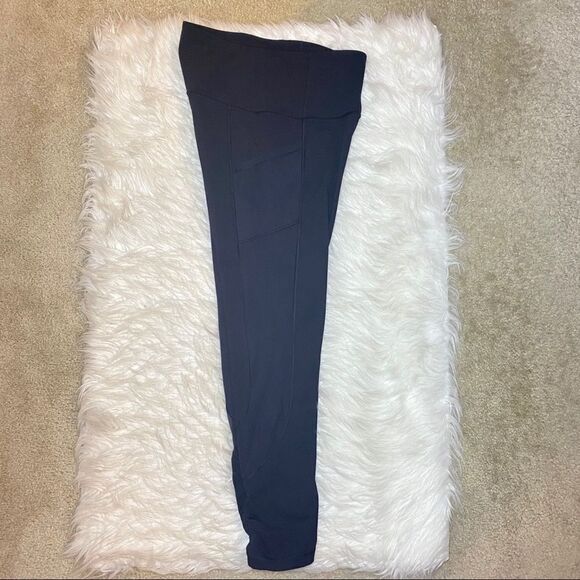 Lululemon Seek the Heat Crop - Picture 9 of 15